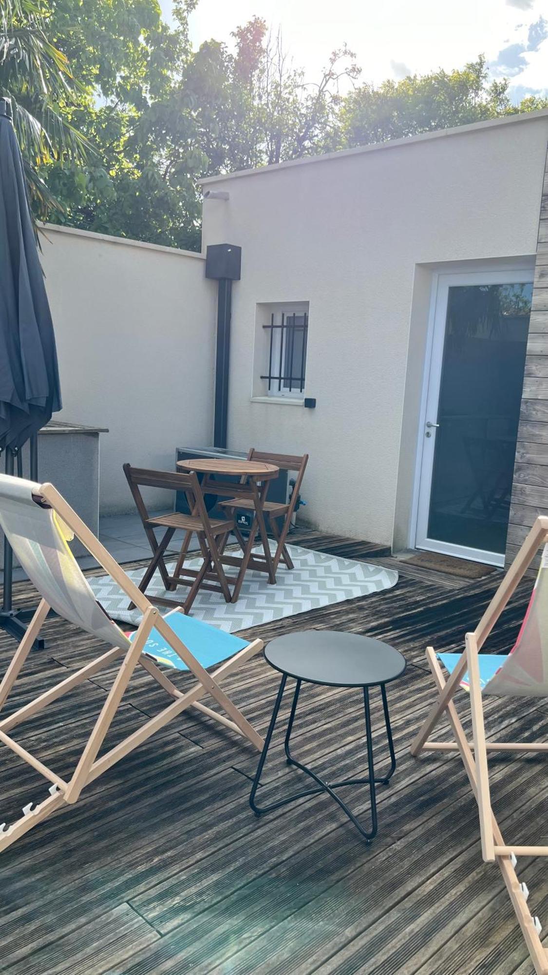 Studio Piscine Partagee Parking Securise Saint-Yrieix-sur-Charente Exterior foto